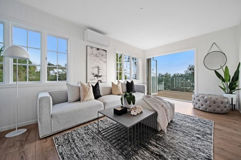 Photo of property in 27 Telstar Place, Beach Haven, Auckland, 0626