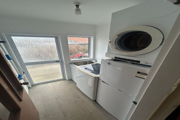 Photo of property in 84 Weka Street, Miramar, Wellington, 6022