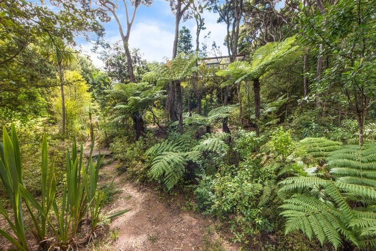 Photo of property in 134h Rangatira Road, Beach Haven, Auckland, 0626