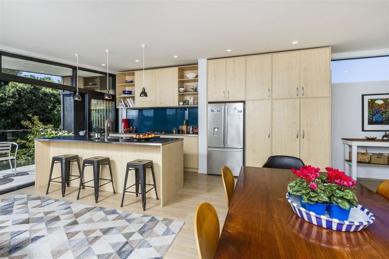 Photo of property in 26 Wicklow Road, Narrow Neck, Auckland, 0622