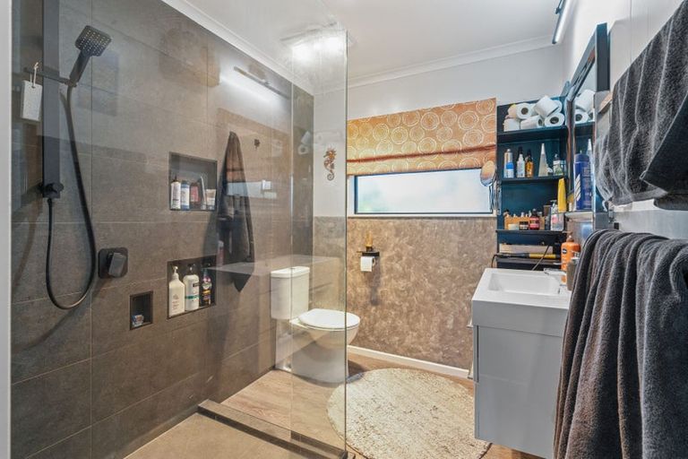 Photo of property in 46 Kent Avenue, Waitarere Beach, Levin, 5510