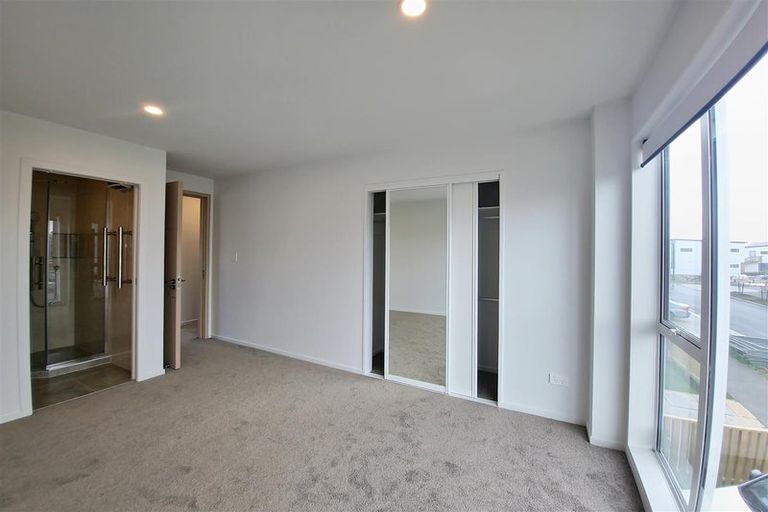 Photo of property in 61 Opoka Street, Papakura, 2110