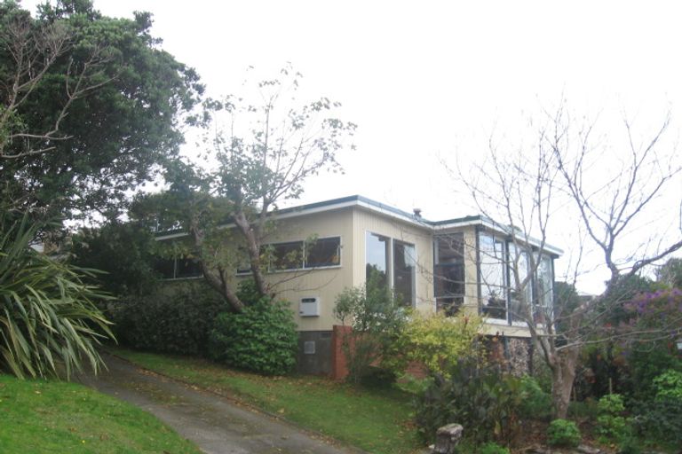 Photo of property in 21a Walnut Way, Maungaraki, Lower Hutt, 5010