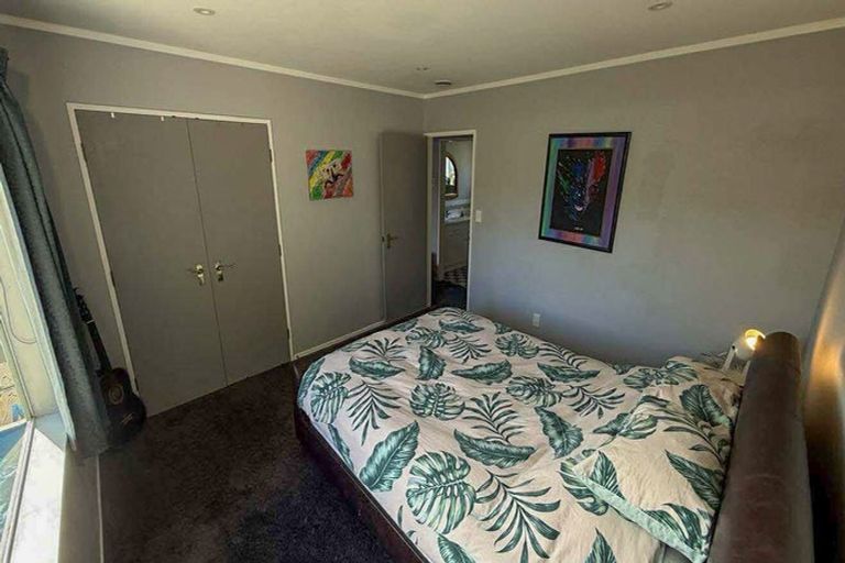 Photo of property in 31 Abilene Crescent, Churton Park, Wellington, 6037