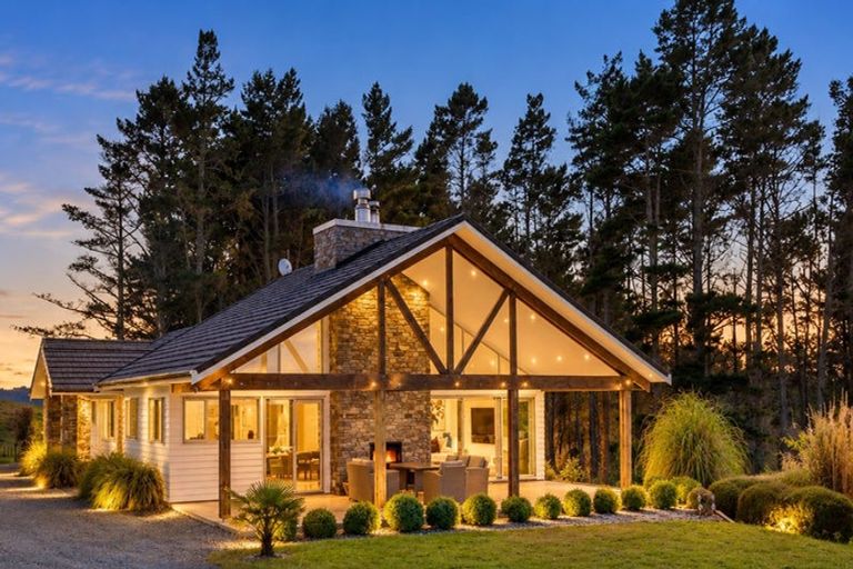 Photo of property in 132b Dormer Road, Waitoki, Helensville, 0875