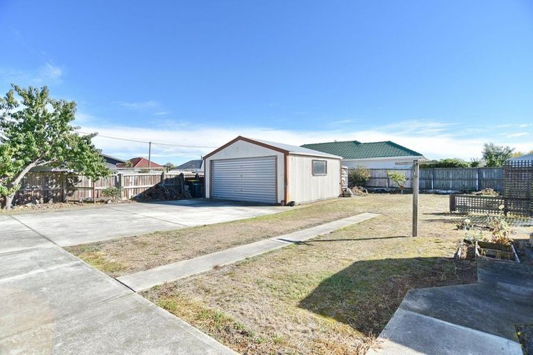Photo of property in 11 Cossar Street, Burwood, Christchurch, 8083