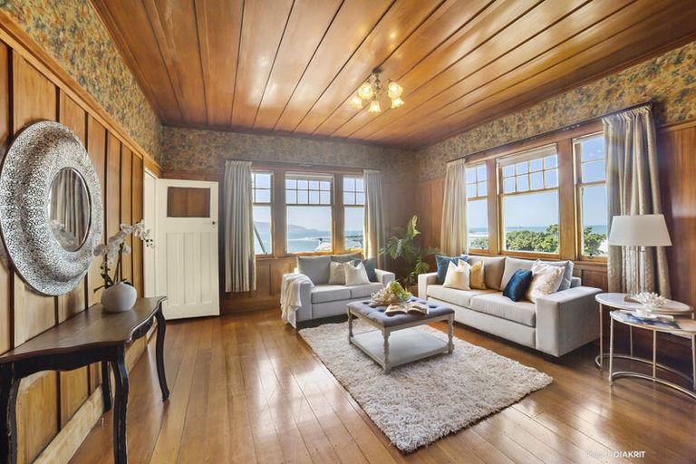 Photo of property in 4 Beach Street, Island Bay, Wellington, 6023