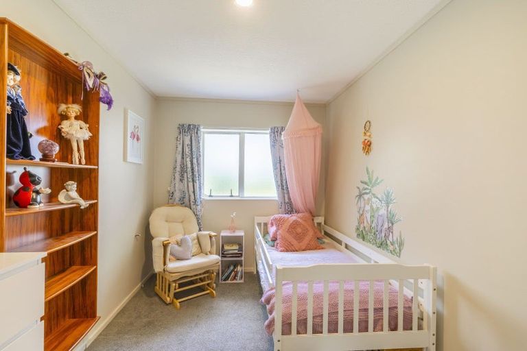 Photo of property in 35 Wood Leigh, Paraparaumu Beach, Paraparaumu, 5032