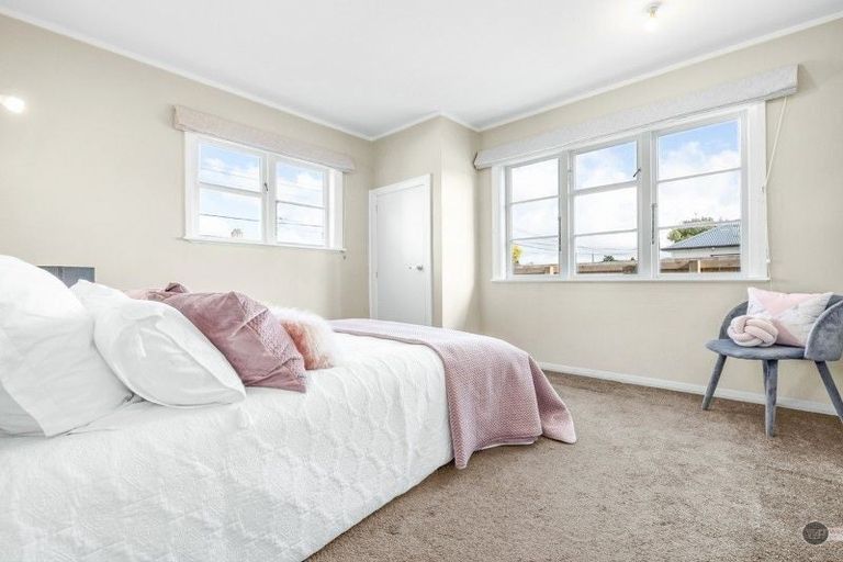 Photo of property in 21b Hall Crescent, Epuni, Lower Hutt, 5011