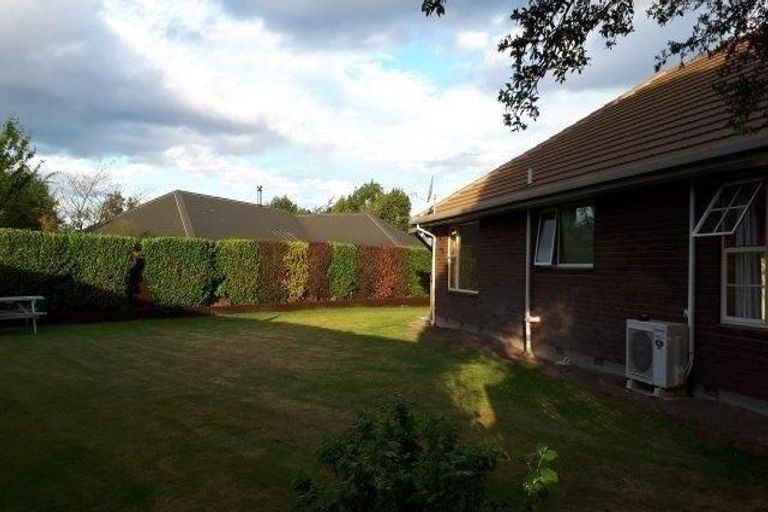 Photo of property in 16 Hewitts Road, Woodend, 7610