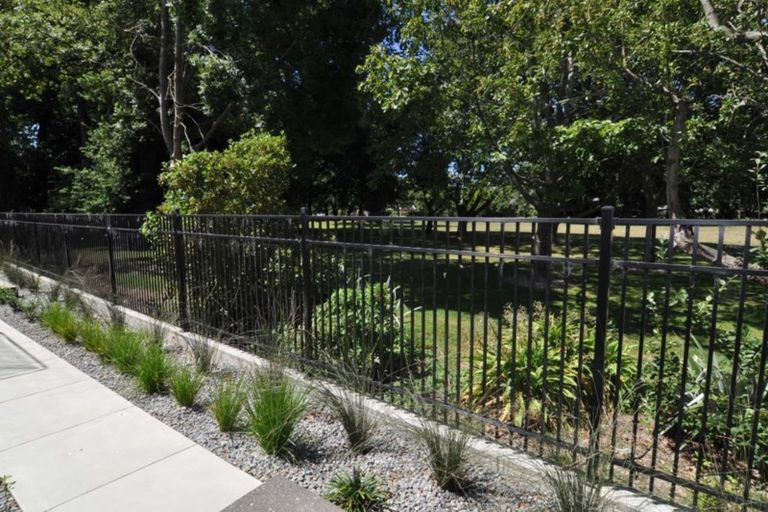 Photo of property in 120a Clyde Road, Ilam, Christchurch, 8041