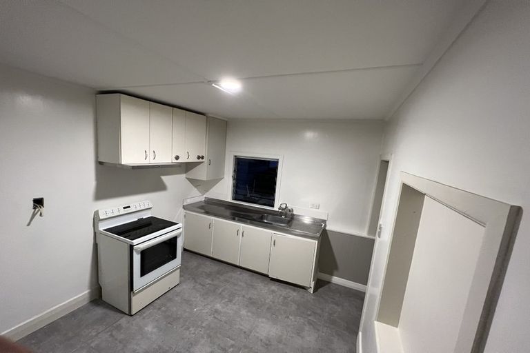 Photo of property in 6 Brighton Terrace, Murrays Bay, Auckland, 0630