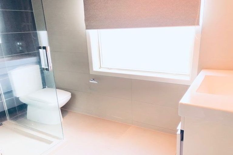 Photo of property in 21 Chilcott Road, Henderson, Auckland, 0612