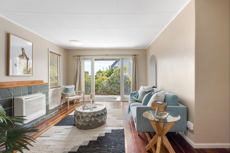 Photo of property in 1/1116 Outram Road, Akina, Hastings, 4122