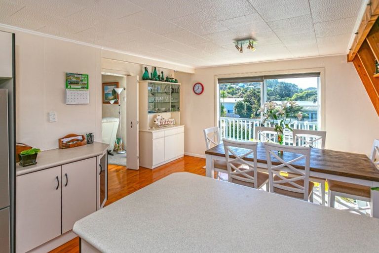 Photo of property in 120 Onemana Drive, Onemana, Whangamata, 3691