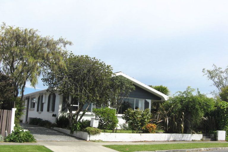 Photo of property in 17 Lynley Crescent, Blenheim, 7201