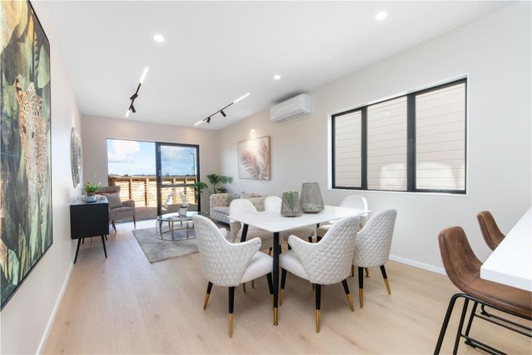 Photo of property in 16 Greenbrier Street, Westgate, 0814