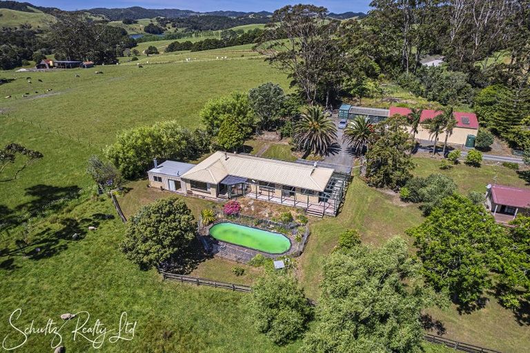Photo of property in 1610 Paparoa-oakleigh Road, Taipuha, Paparoa, 0571