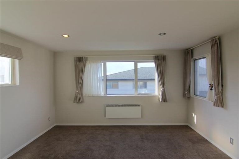 Photo of property in 13 Syrah Crescent, Ranui, Auckland, 0612