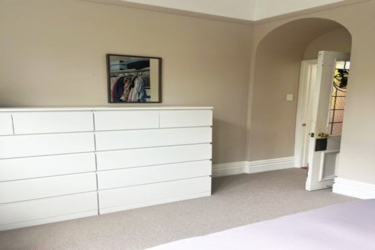 Photo of property in 172 Aro Street, Aro Valley, Wellington, 6021