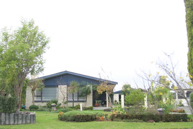 Photo of property in 12 Cooke Place, Taradale, Napier, 4112