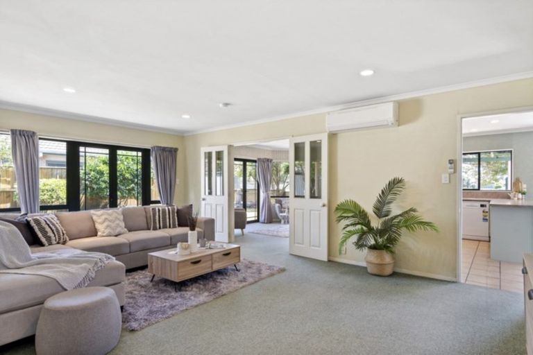Photo of property in 6 Beachlands Place, Papamoa Beach, Papamoa, 3118