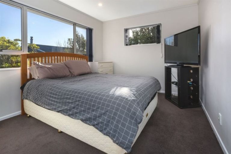 Photo of property in 92 Conclusion Street, Ascot Park, Porirua, 5024