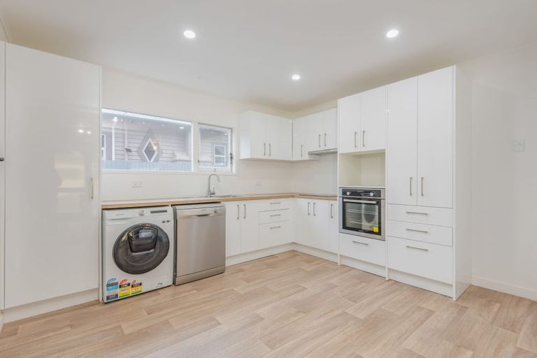 Photo of property in 1/135 Cook Street, West End, Palmerston North, 4410