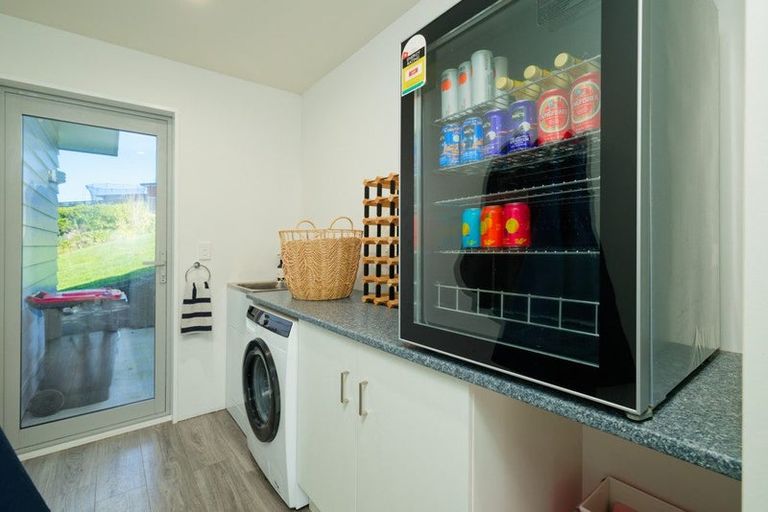 Photo of property in 16 Swyncombe Place, Kaikoura Flat, Kaikoura, 7371