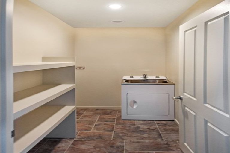 Photo of property in 14 Irishman Drive, Twizel, 7901