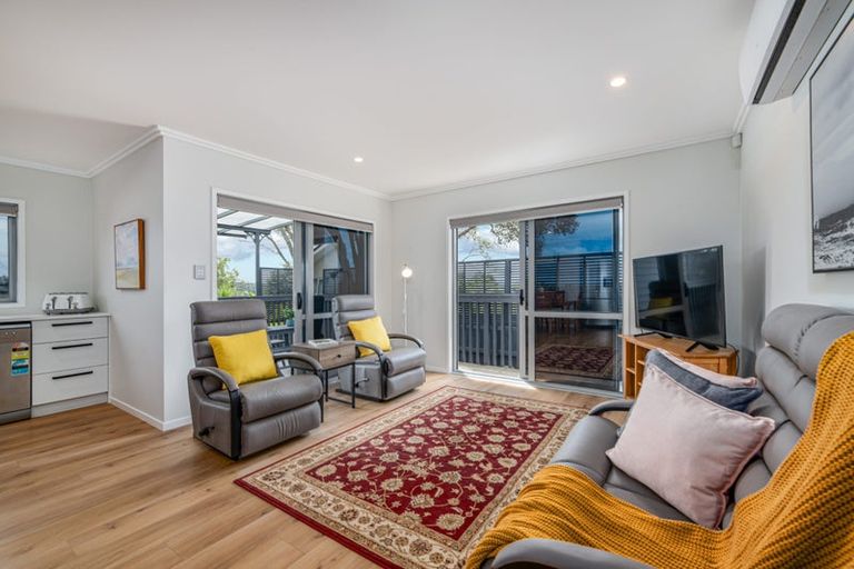 Photo of property in 16a Pine Avenue, Henderson, Auckland, 0612