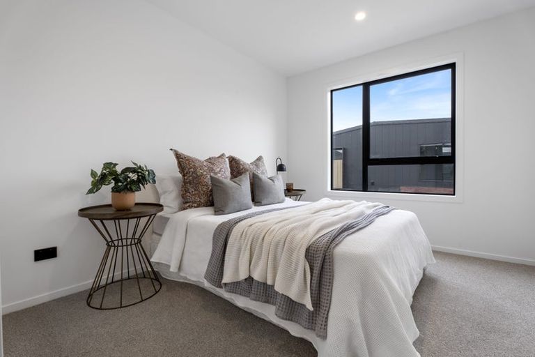 Photo of property in 2/5 Vesty Avenue, Hillcrest, Hamilton, 3216