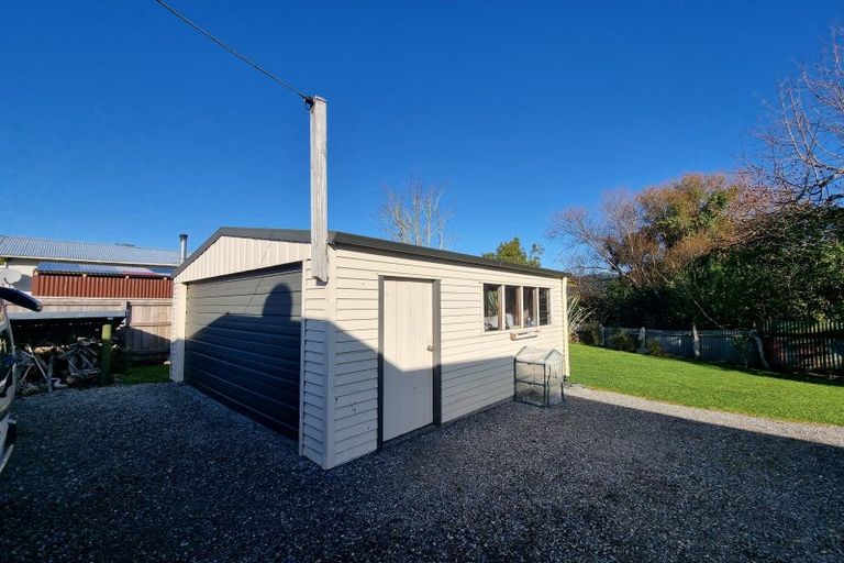 Photo of property in 21 Ballance Street, Runanga, 7803