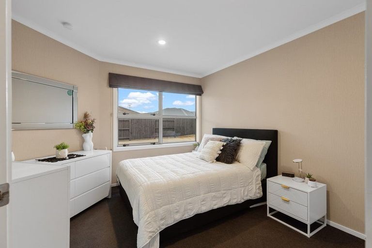 Photo of property in 62 Rosalie Terrace, Kelvin Grove, Palmerston North, 4414