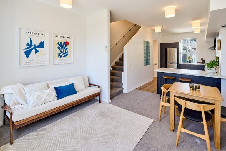 Photo of property in 35 Karo Drive, Te Aro, Wellington, 6011