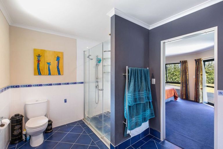 Photo of property in 12 Gleaming Place, Waiuku, 2123