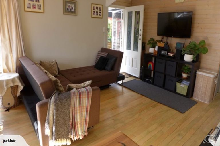 Photo of property in 64 Bays Road, Orere Point, Papakura, 2585