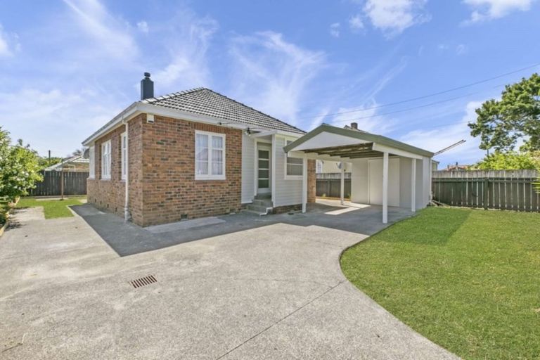 Photo of property in 1/16 Avis Avenue, Papatoetoe, Auckland, 2025