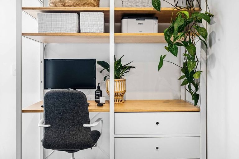 Photo of property in 2/3 Nyoli Street, Northcote, Christchurch, 8052