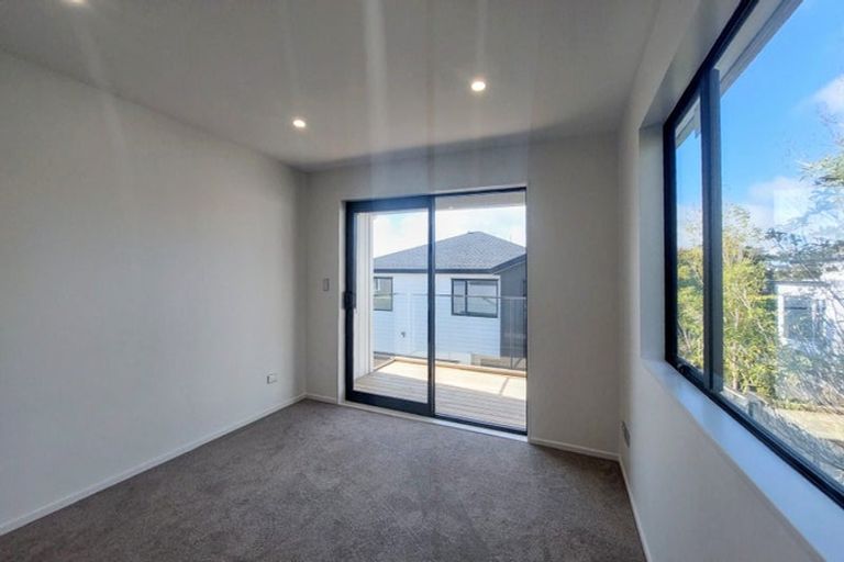 Photo of property in 345 East Coast Road, Mairangi Bay, Auckland, 0630