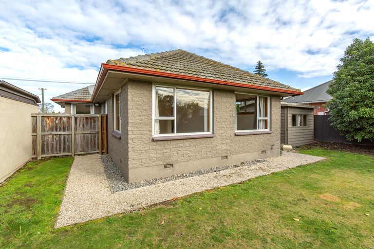 Photo of property in 32 Bentley Street, Russley, Christchurch, 8042