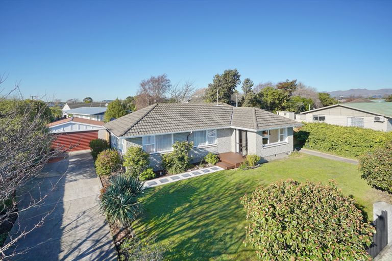 Photo of property in 84 Eureka Street, Aranui, Christchurch, 8061