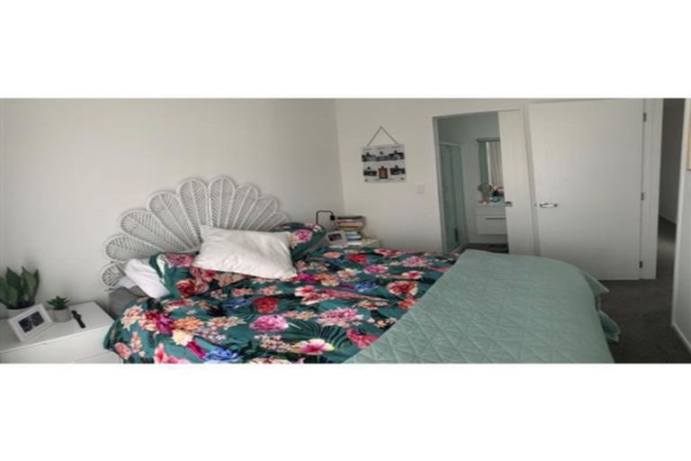 Photo of property in 5 Mettle Lane, Papakura, 2110