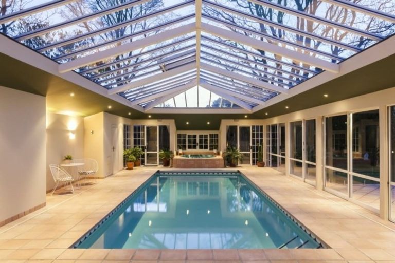 Photo of property in 9 Waiwetu Street, Fendalton, Christchurch, 8052