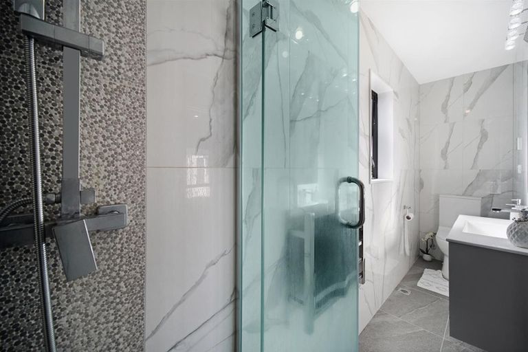 Photo of property in 20 Survila Street, Takanini, 2110