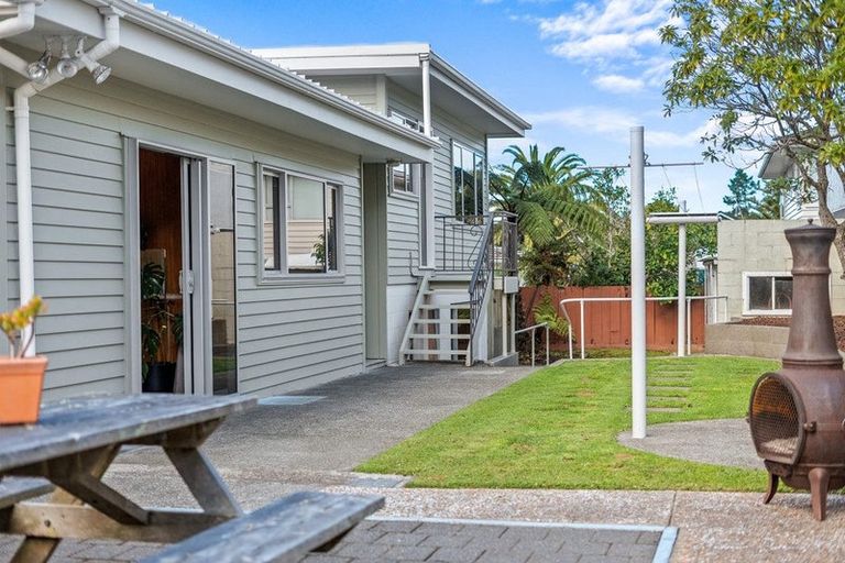 Photo of property in 2 Rondane Place, Tirohanga, Lower Hutt, 5010