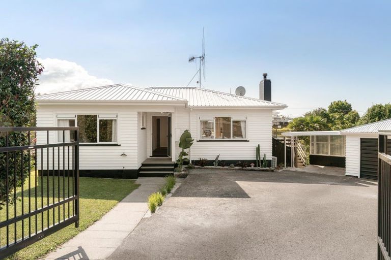 Photo of property in 16 Brown Terrace, Te Puke, 3119