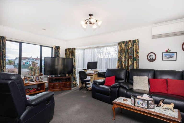 Photo of property in 45 Barraud Street, Dannevirke, 4930