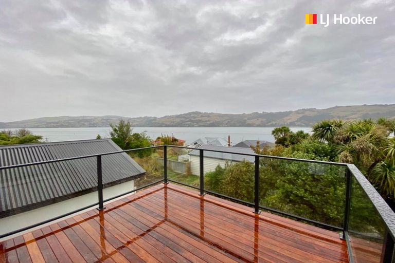 Photo of property in 7a Athol Place, Ravensbourne, Dunedin, 9022