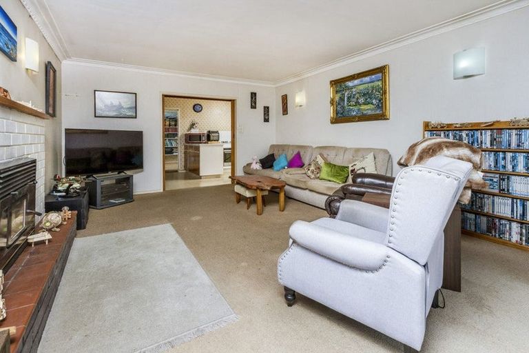 Photo of property in 26 Awaruku Road, Torbay, Auckland, 0630